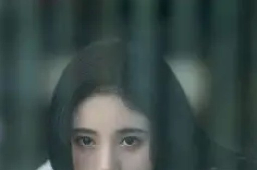 女明星整容前照片曝光惊人变化让人惊叹！
