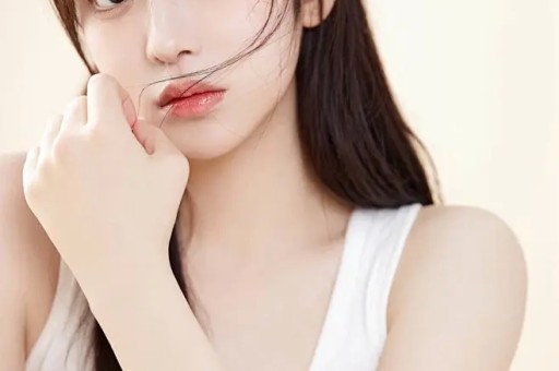 “不保证大杨哥本人到场” 三只羊线下课程被指“割韭菜”：宣传视频被紧急删除网友质疑“虚假宣传？”